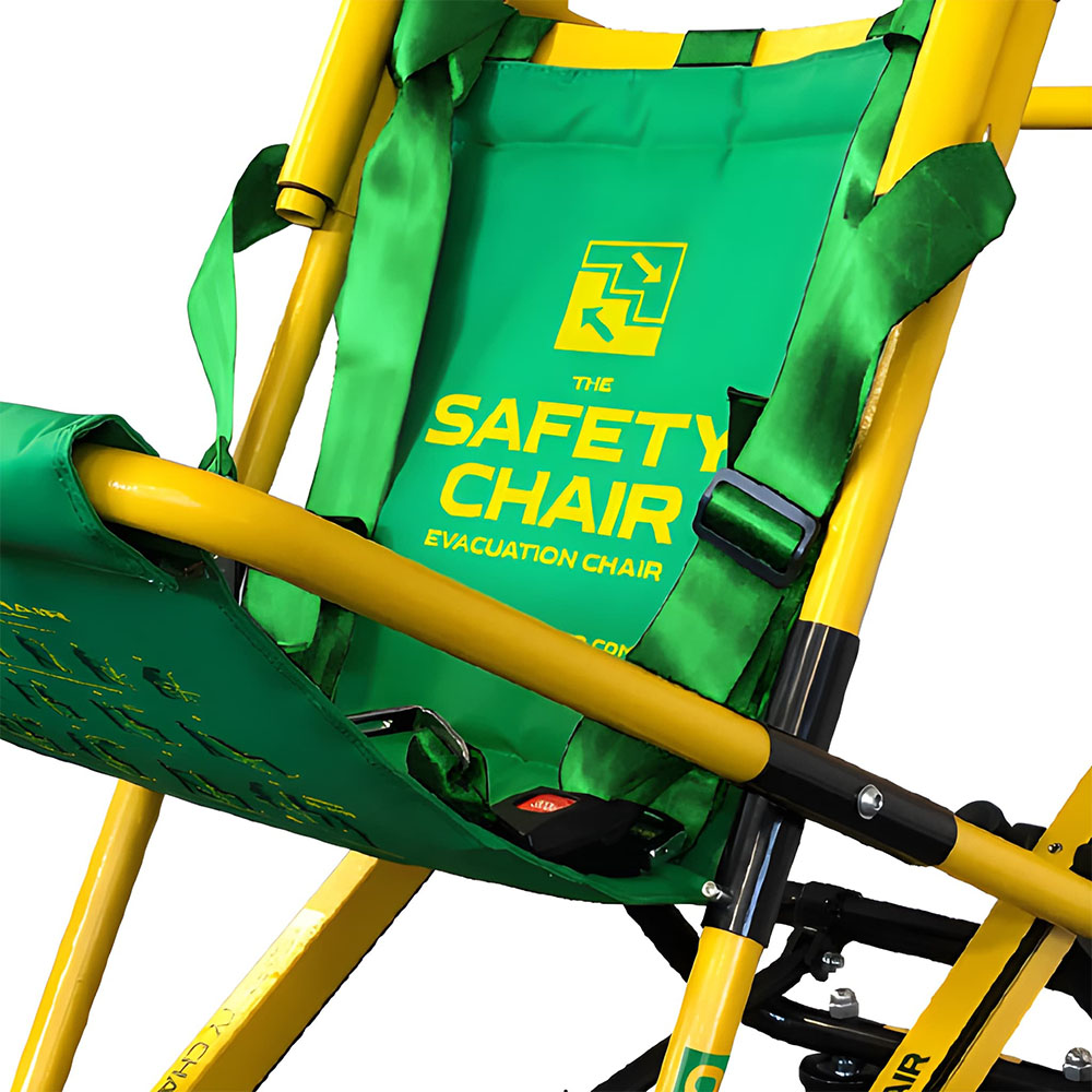 A close-up of the Safety Chair EV-7000's 4-point harness.