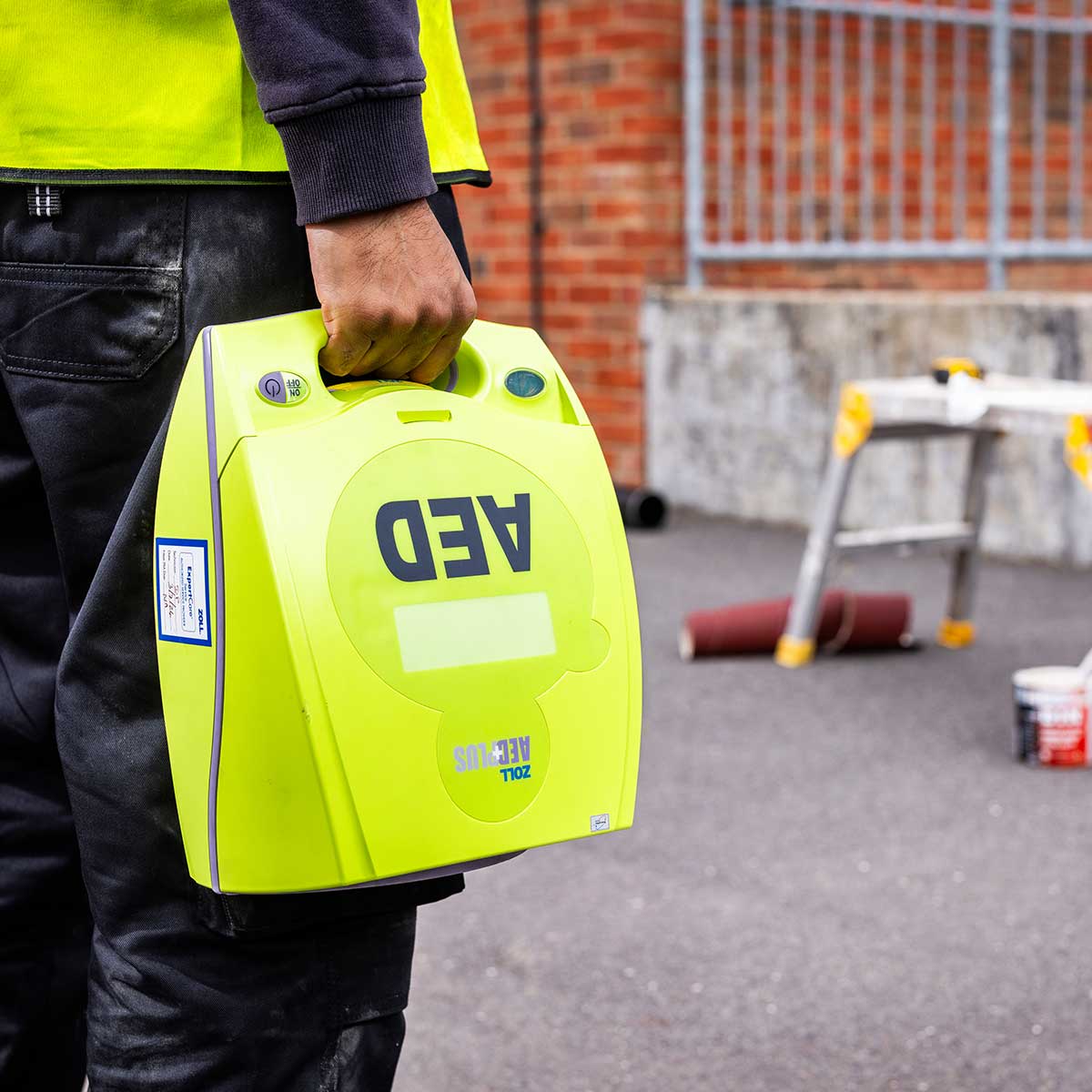 ZOLL AED Plus Fully Automatic Defibrillator